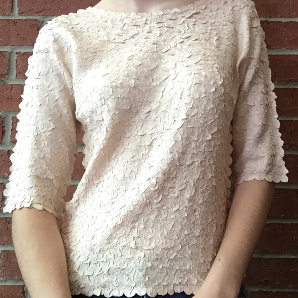Seashell White Blouse with Bracelet